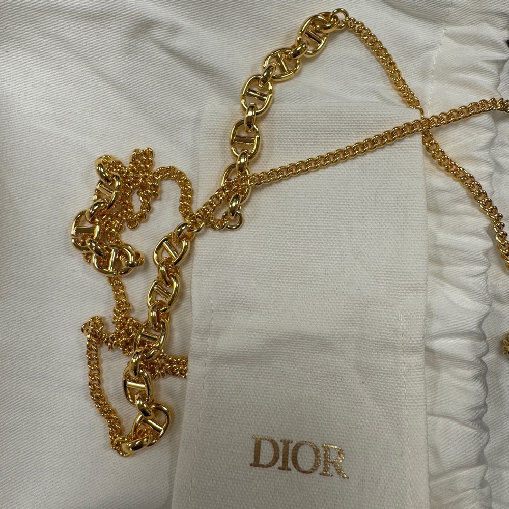 Christian Dior Cannage Miss Caro Pouch with Chain Black Lambskin - Picture 8 of 11